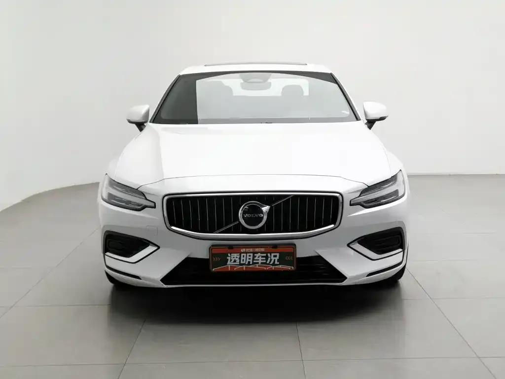 Volvo S60 — фото 2