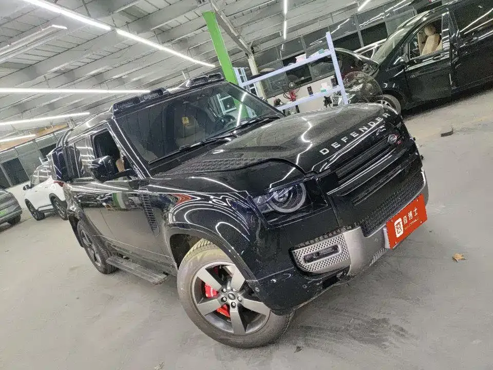 Land Rover Defender — фото 7