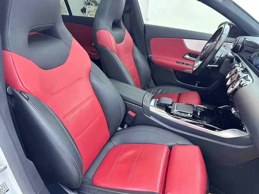 Mercedes-Benz CLA AMG — фото 8