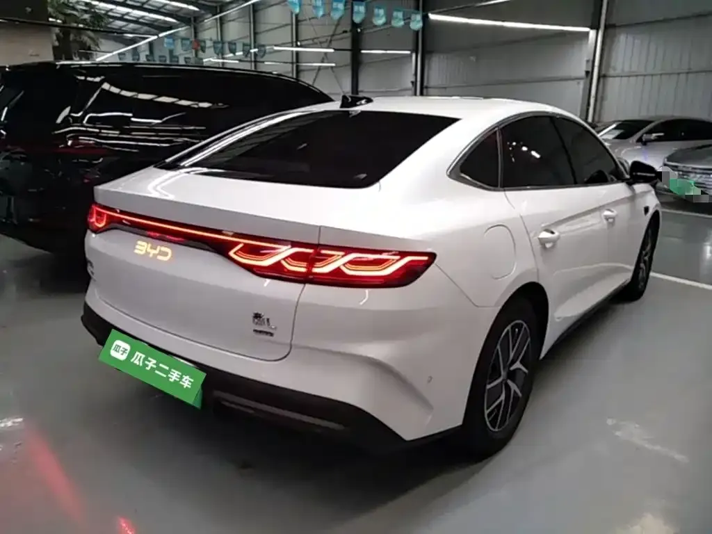 BYD Qin L — фото 8