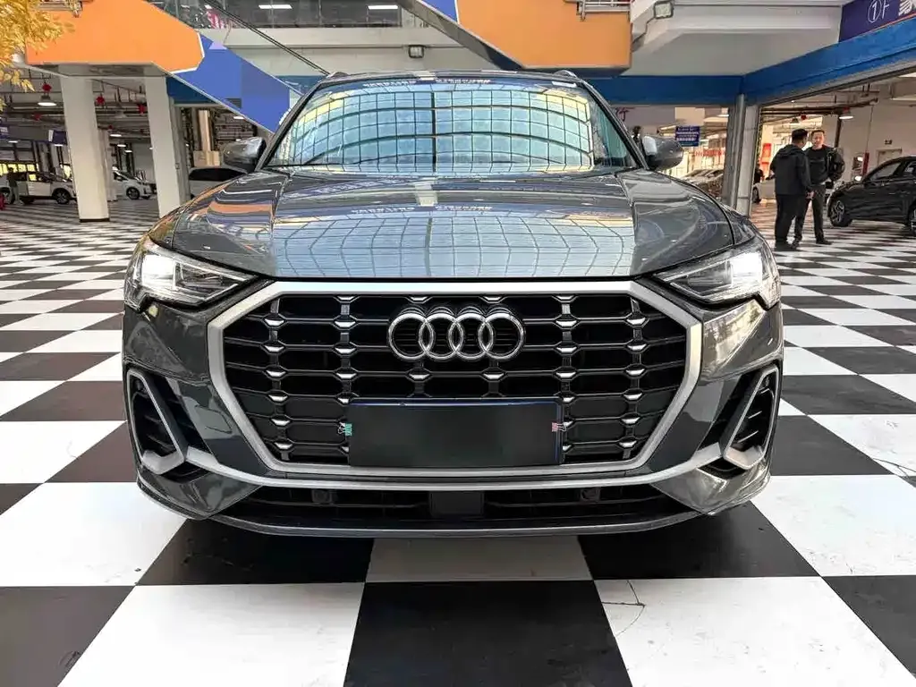 Audi Q3 — фото 6