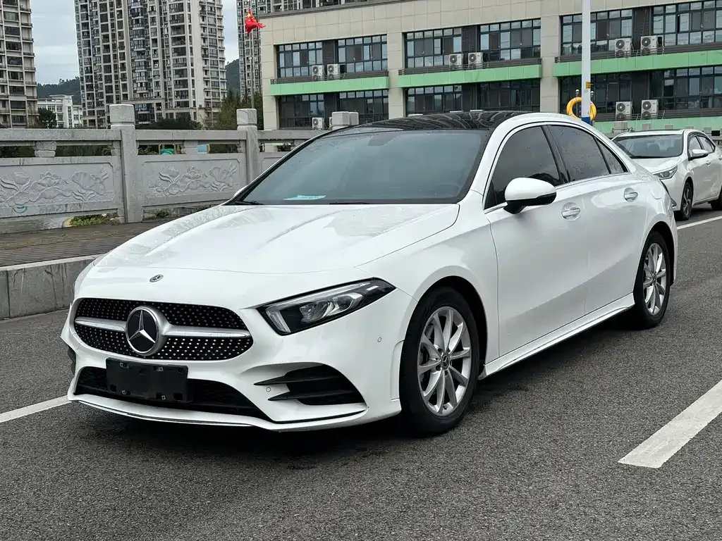Mercedes-Benz A-Class — фото 1