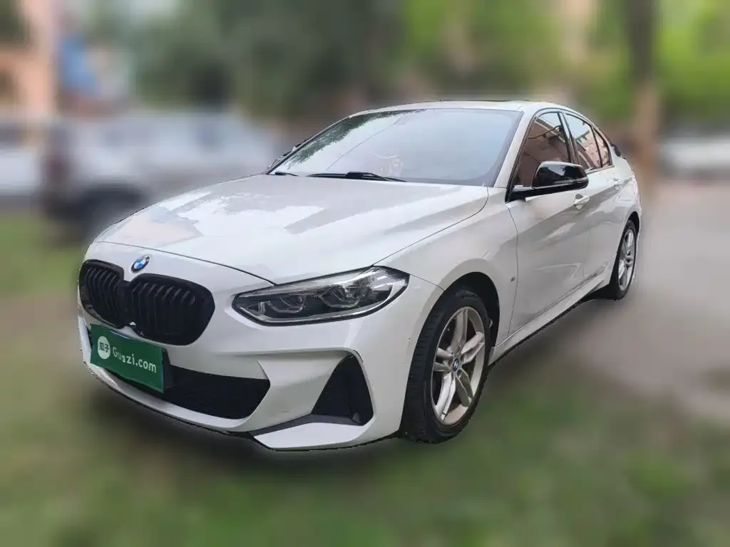 BMW 1 Series — фото 1