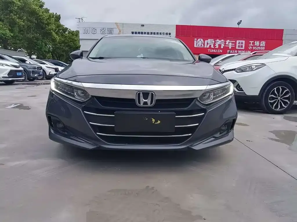 Honda Accord — фото 7