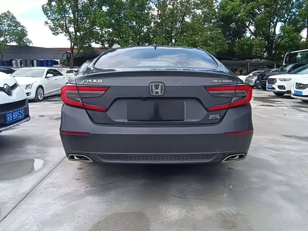 Honda Accord — фото 3