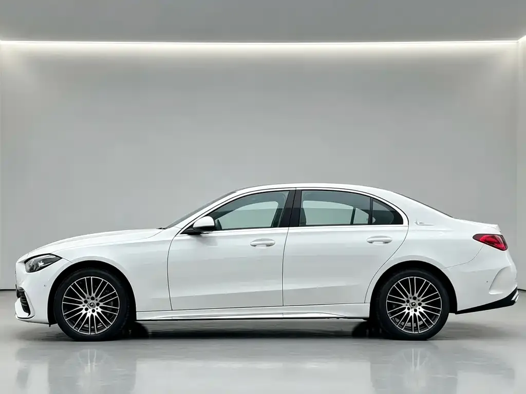 Mercedes-Benz C-Class — фото 7