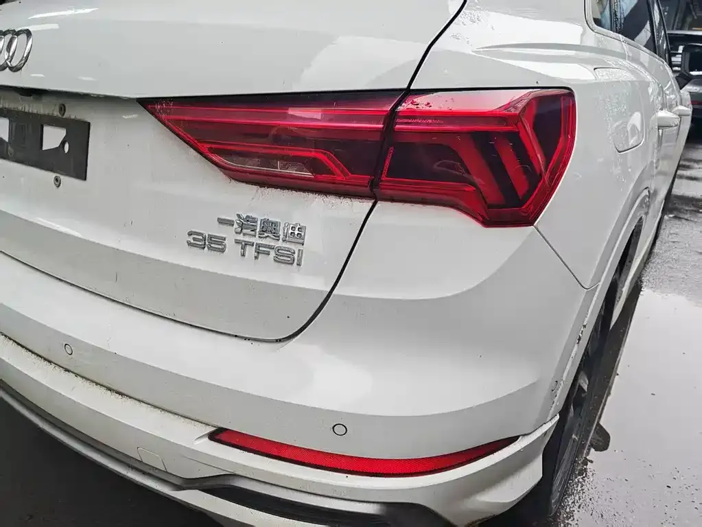 Audi Q3 — фото 5