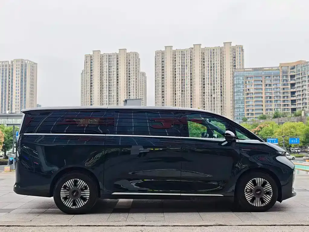 Geely Yizhen L380 — фото 6