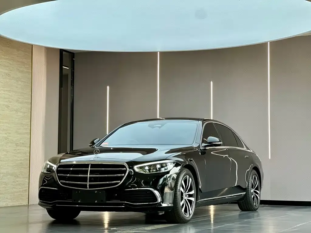Mercedes-Benz S-Class — фото 1
