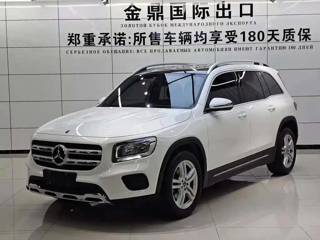 Mercedes-Benz GLB — фото 1