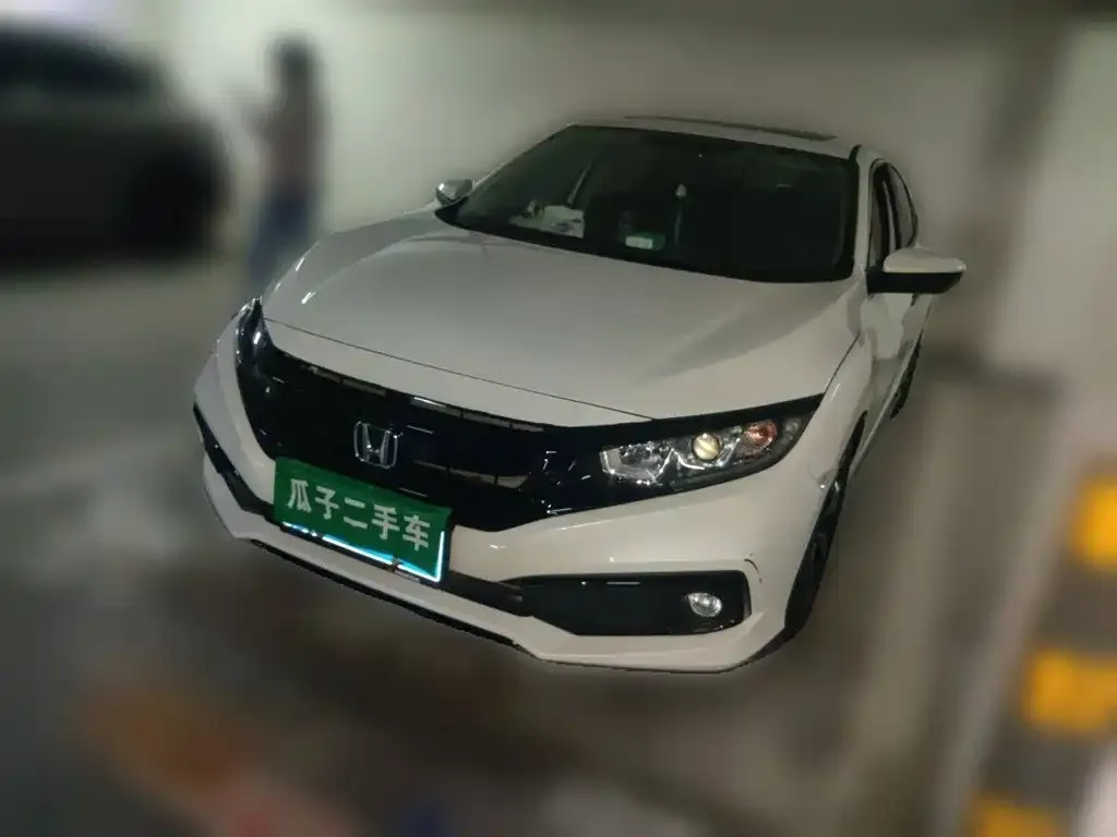 Honda Civic — фото 1