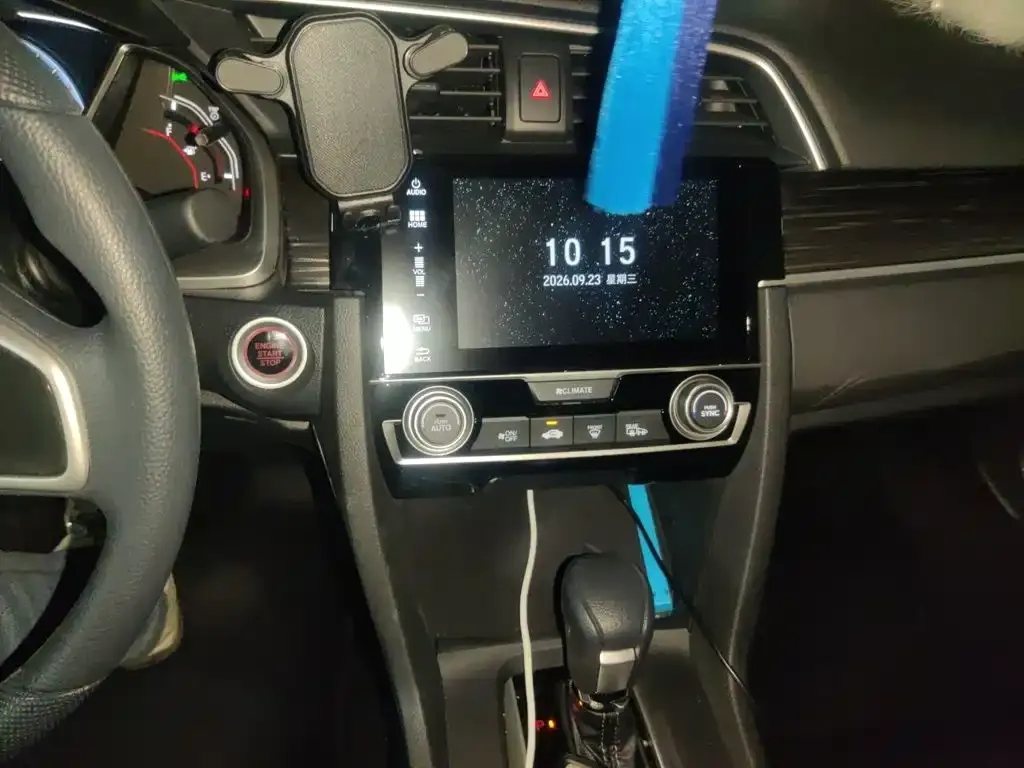 Honda Civic — фото 10