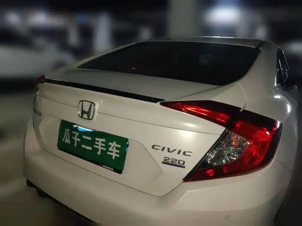Honda Civic — фото 8