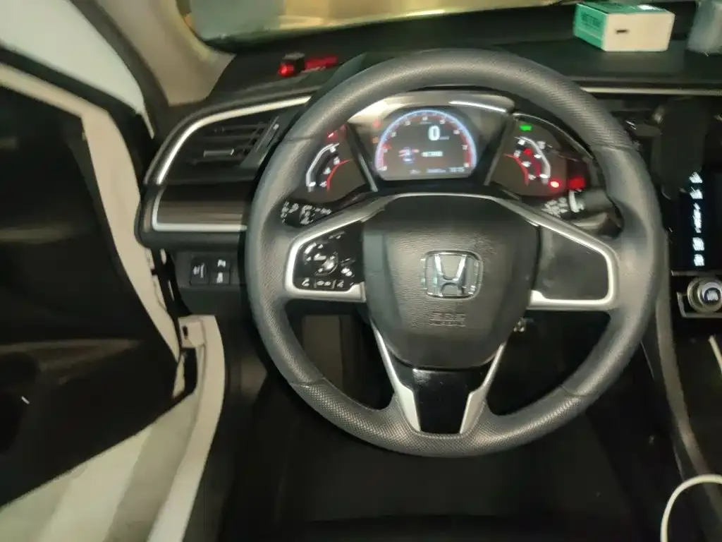 Honda Civic — фото 9