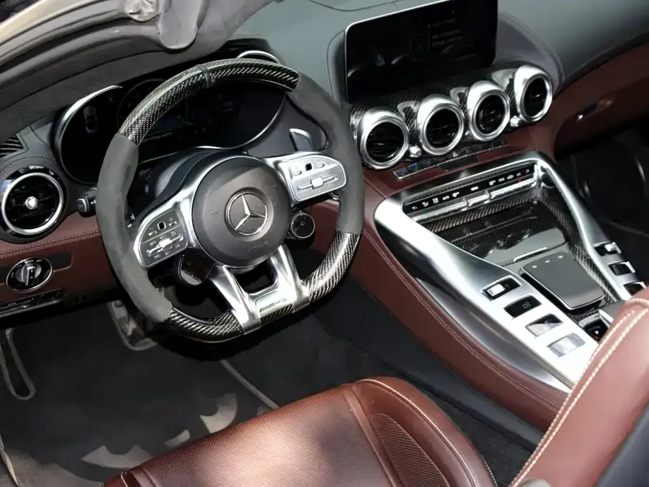 Mercedes-Benz AMG GT — фото 10