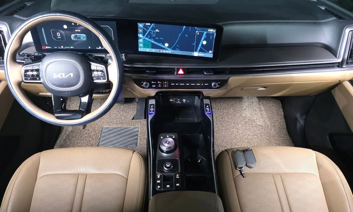 Kia Sorento — фото 9