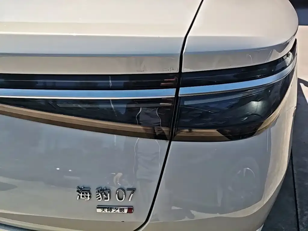 BYD Seal 07 DM-i — фото 6