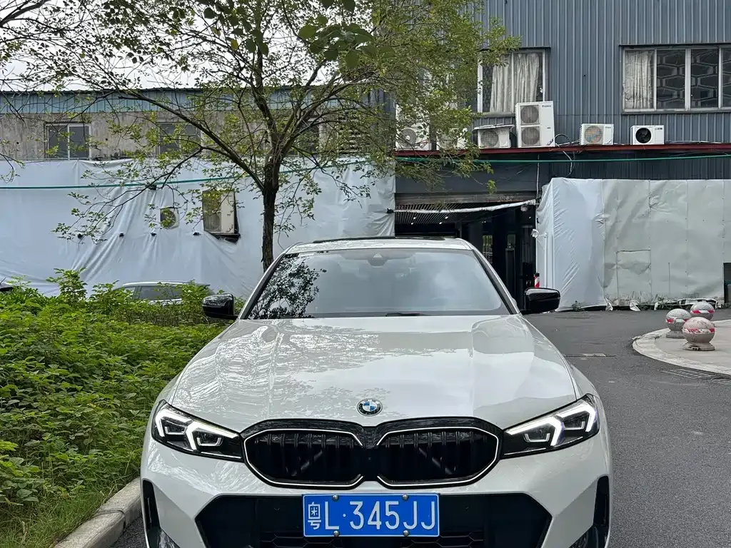 BMW 3 Series — фото 1