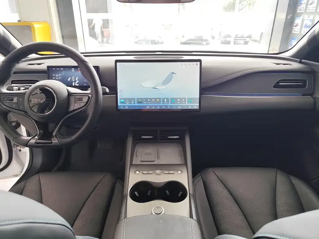BYD Seal 06 DM-i Touring — фото 4