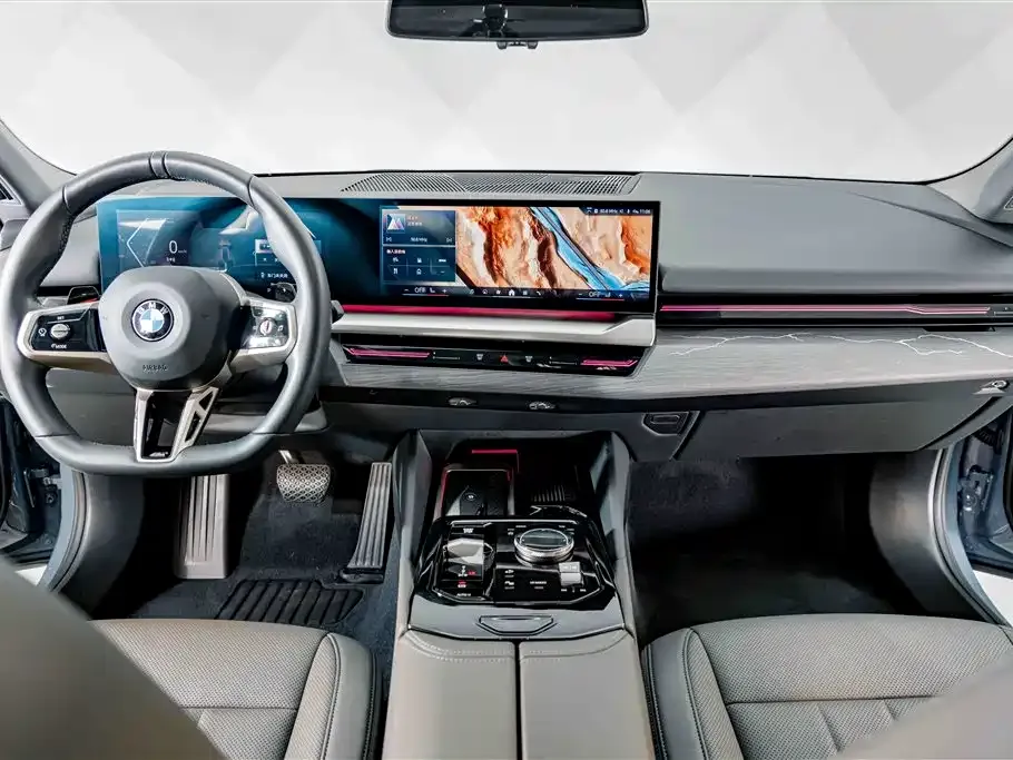 BMW 5 Series — фото 10