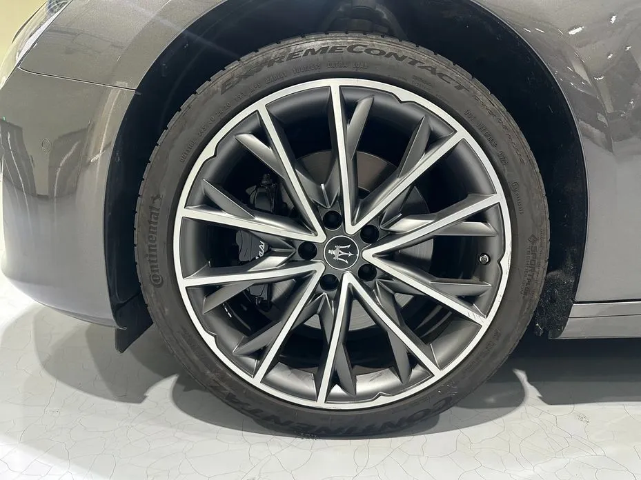 Maserati Ghibli — фото 10