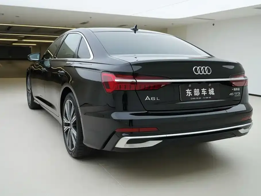 Audi A6L — фото 10