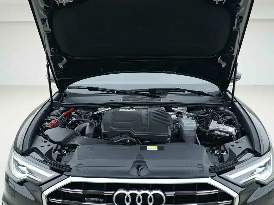 Audi A6L — фото 9