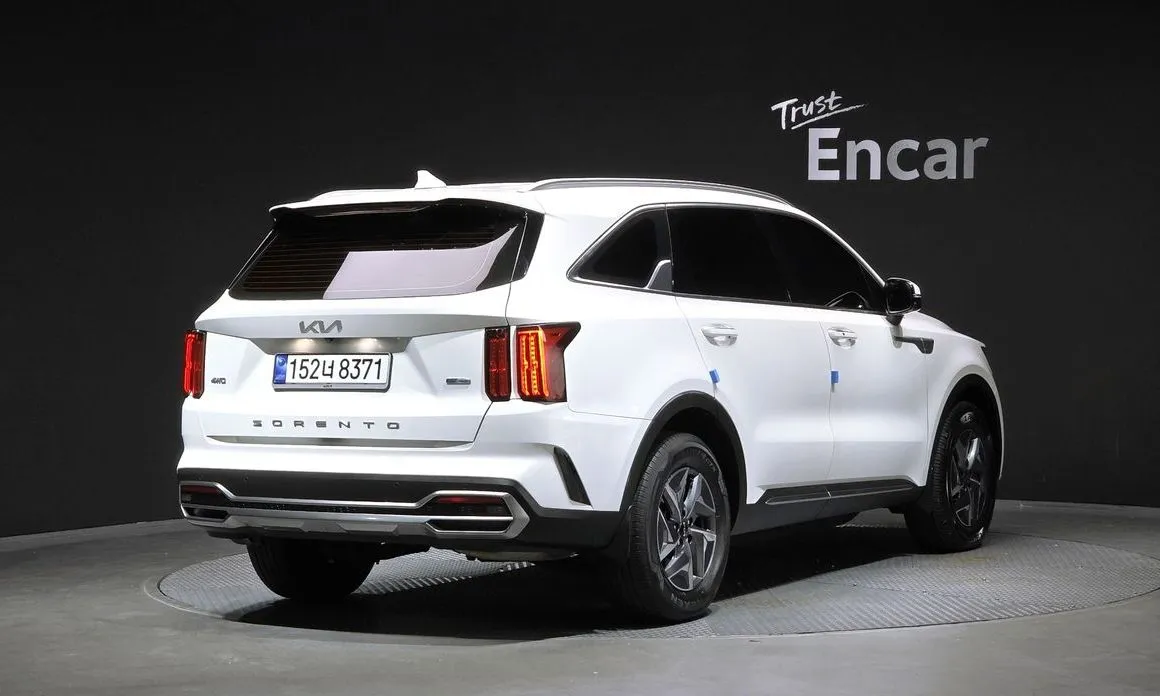 Kia Sorento — фото 8
