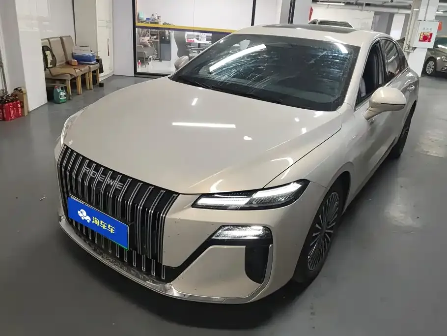 Roewe M7 DMH — фото 1