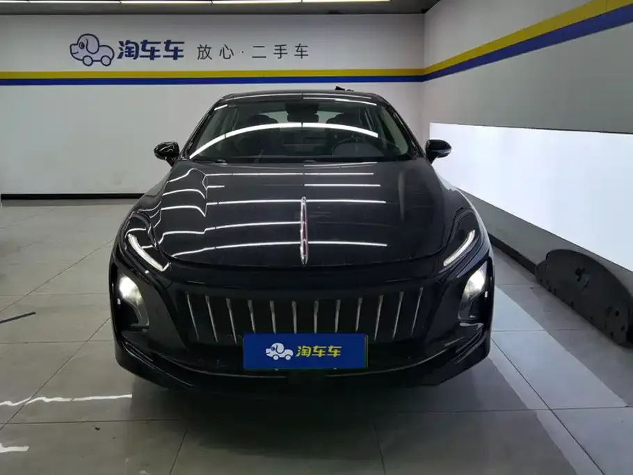 Hongqi E-QM5 — фото 2