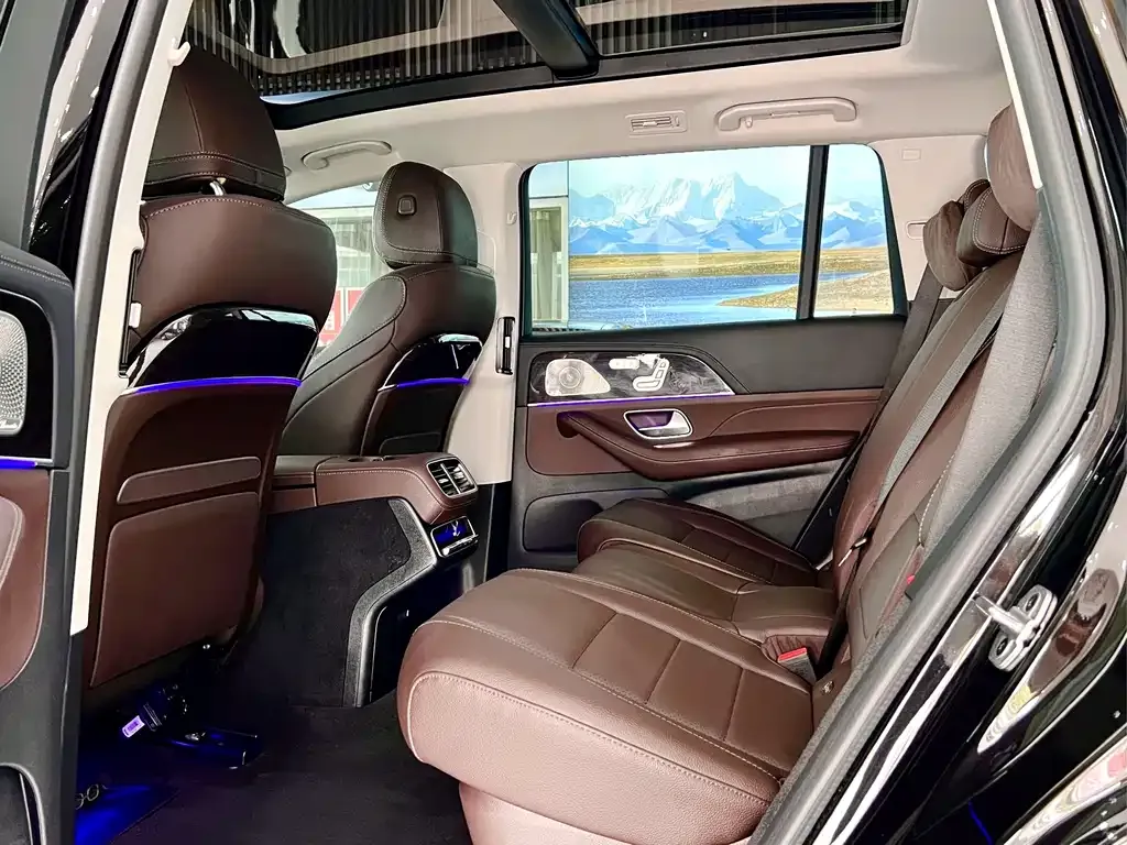 Mercedes-Benz GLS — фото 8