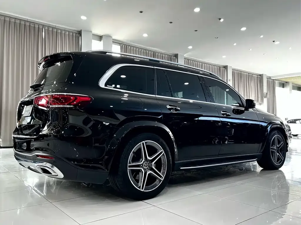 Mercedes-Benz GLS — фото 9