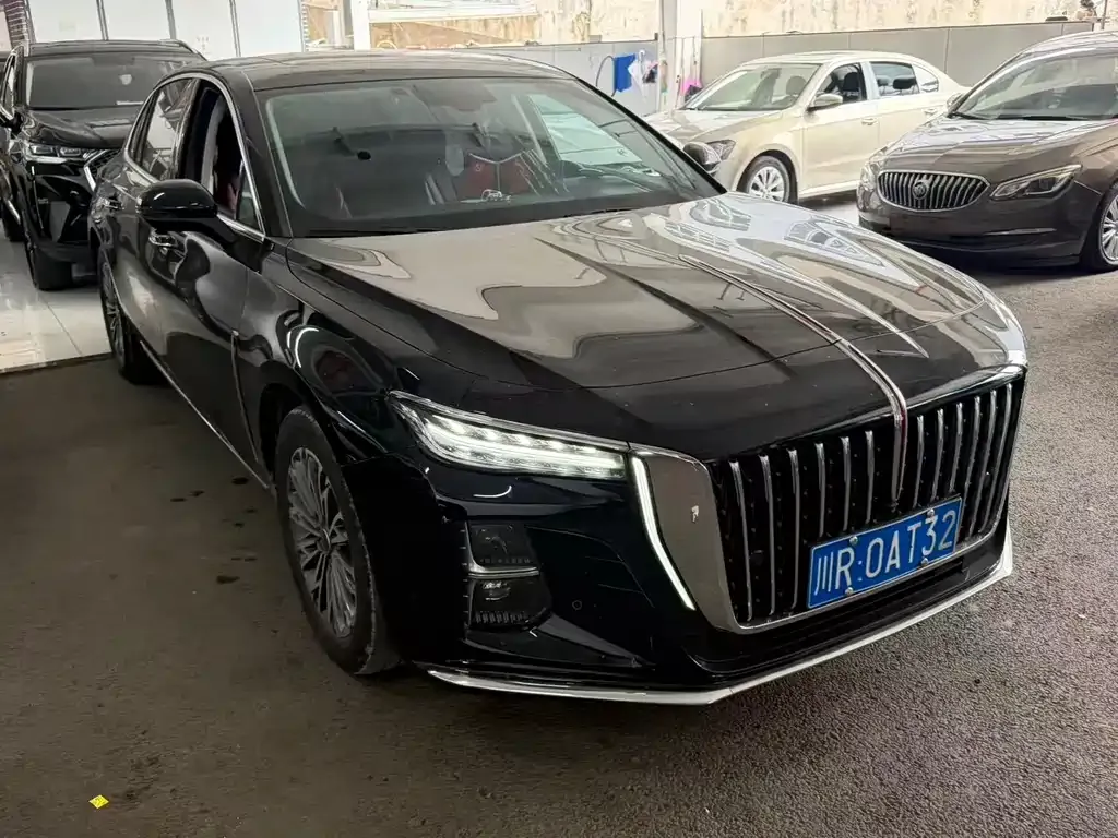 Hongqi H5 — фото 3