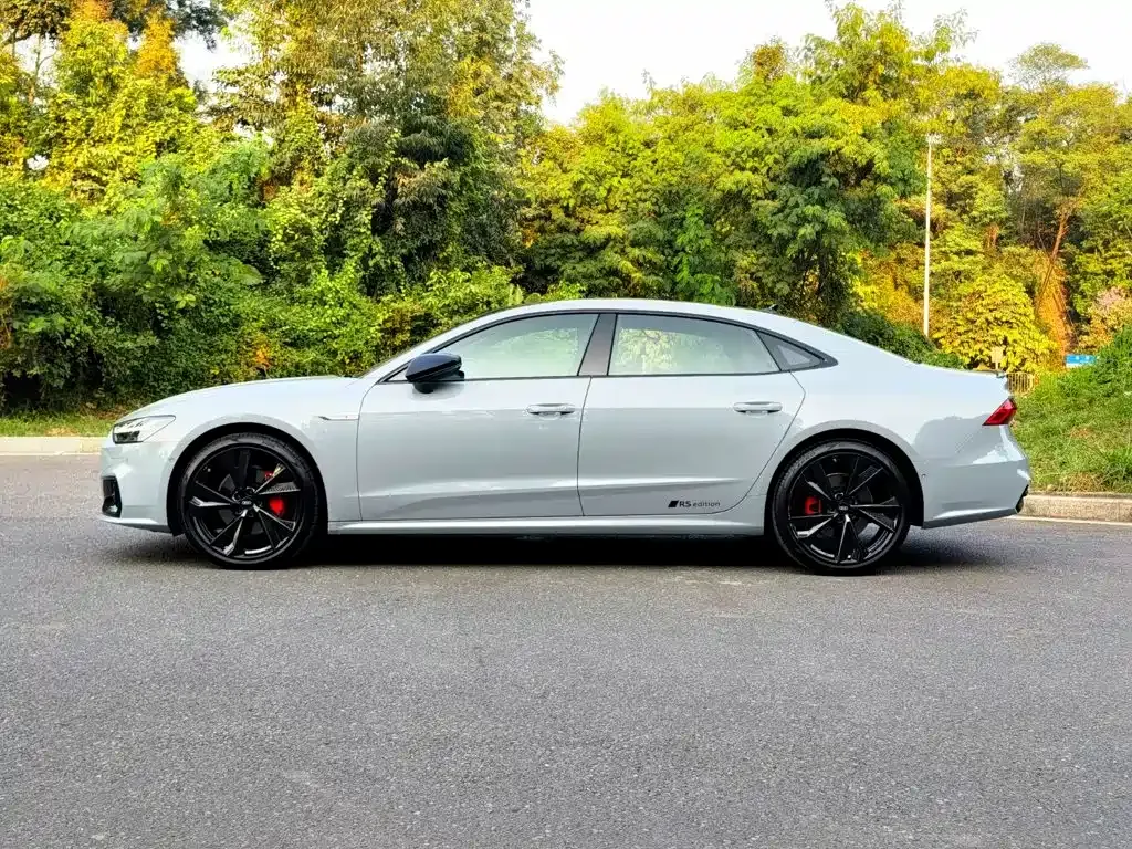 Audi A7L — фото 5