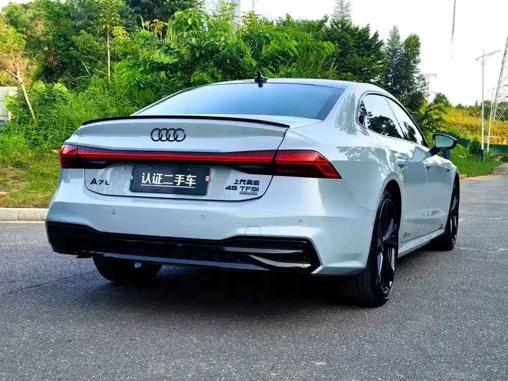 Audi A7L — фото 7