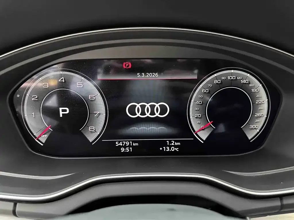 Audi Q5L — фото 2