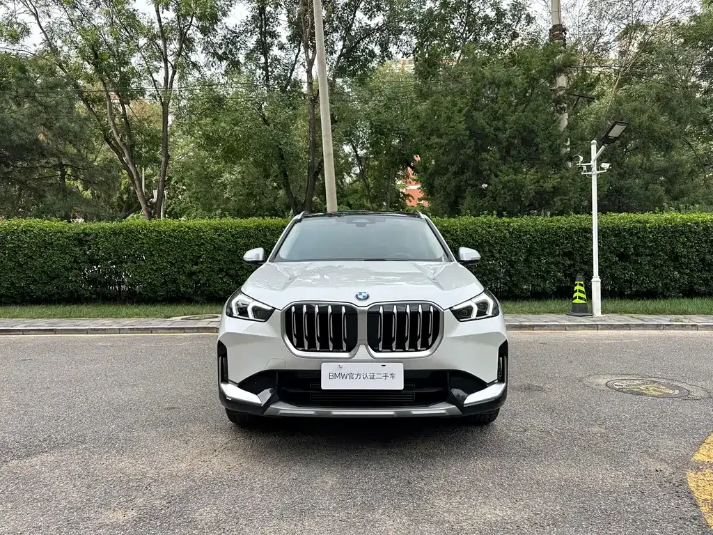 BMW X1 — фото 8