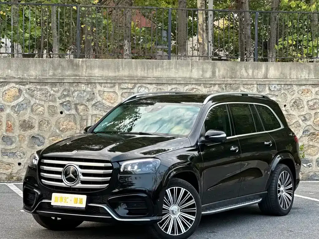 Mercedes-Benz GLS — фото 1