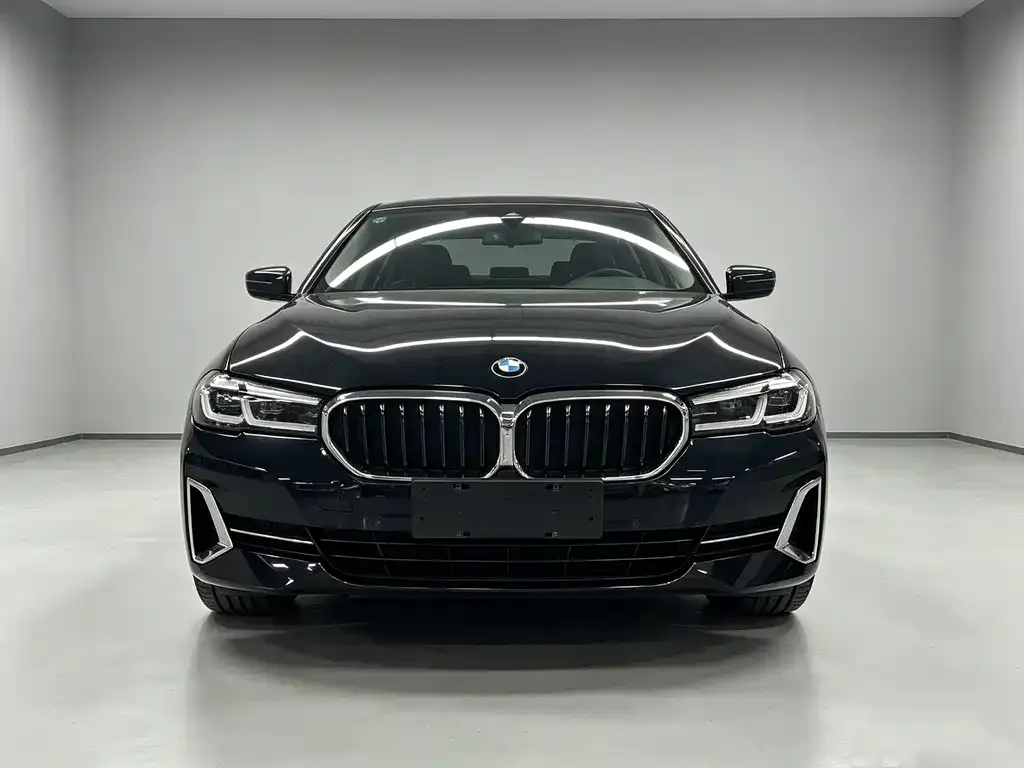 BMW 5 Series — фото 4