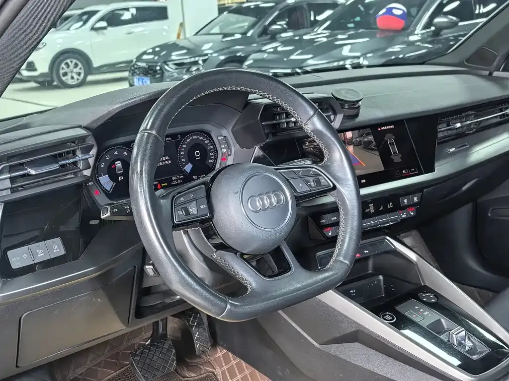 Audi A3 — фото 10