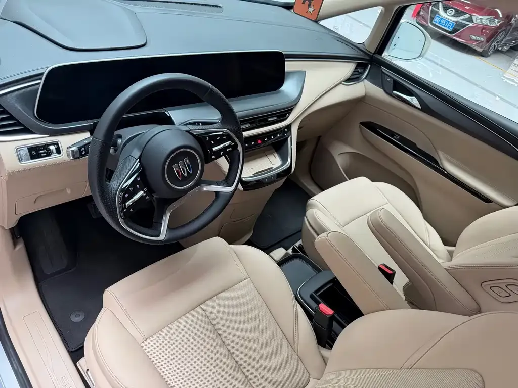Buick GL8 Hybrid — фото 10