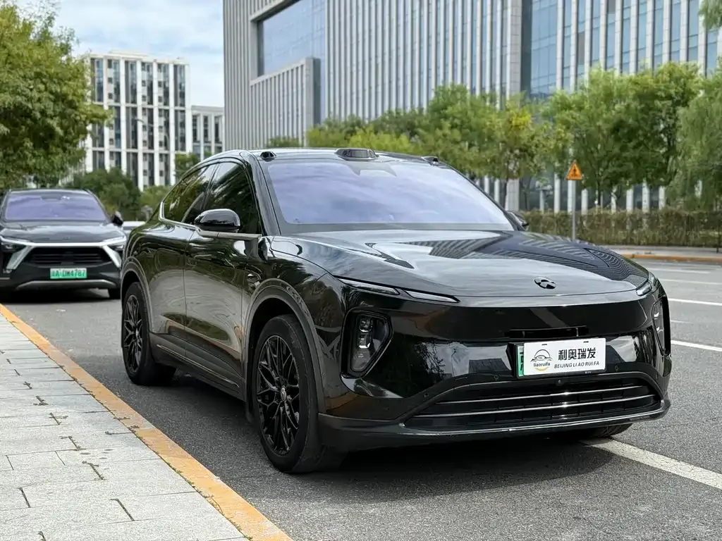 NIO EC6 — фото 10