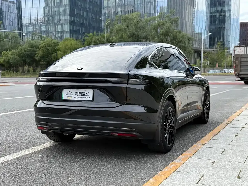 NIO EC6 — фото 5
