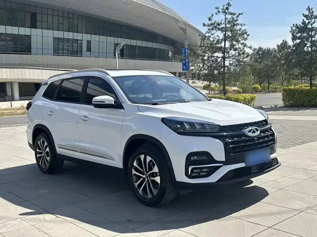 Chery Tiggo 8 — фото 3