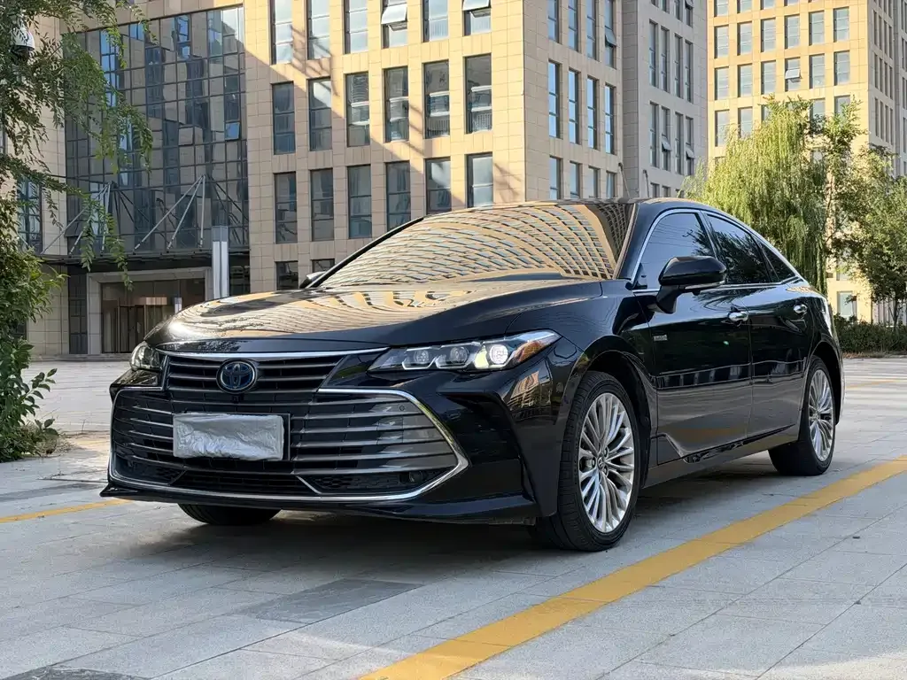 Toyota Avalon — фото 2