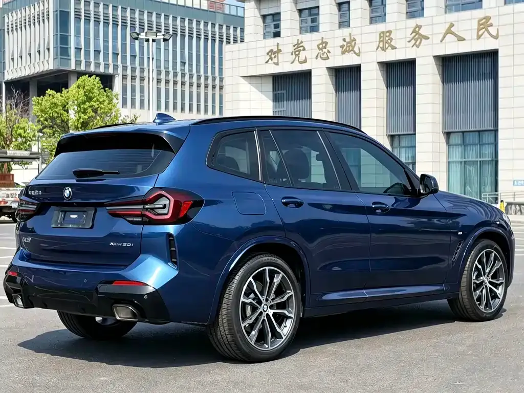 BMW X3 — фото 2