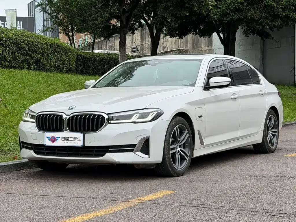 BMW 5 Series New Energy — фото 1