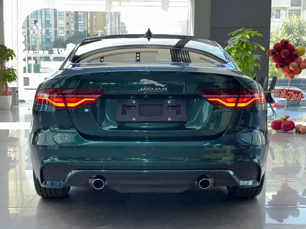 Jaguar XEL — фото 10