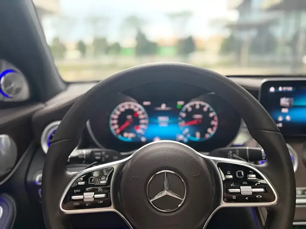 Mercedes-Benz GLC — фото 3