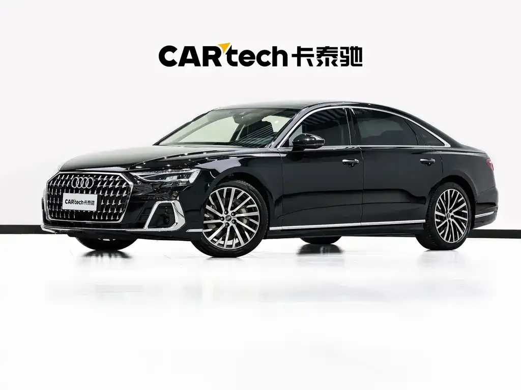Audi A8 — фото 1